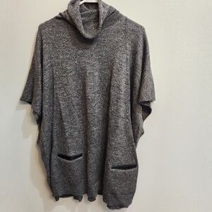 Theory Avreen Harmony Oversized Knit 100% Wool Poncho Sweater Size Small…